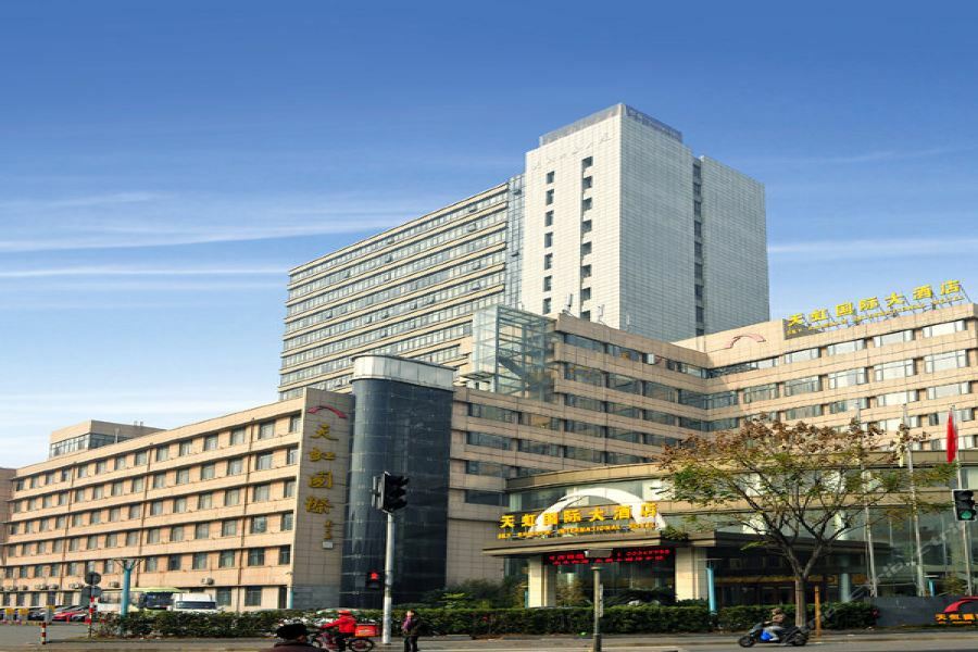 Shanghai Sky Rainbow Hotel Exterior foto